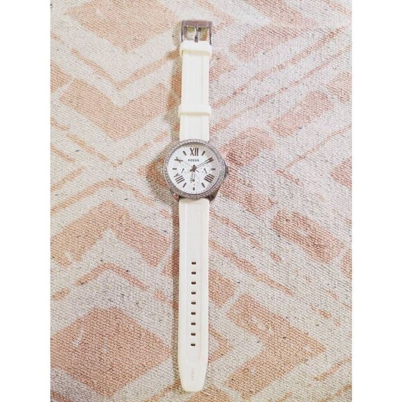 Fossil Cecile Silver Tone 42mm Women’s Watch Rhinestone Bezel Pearl Band - Picture 3 of 7